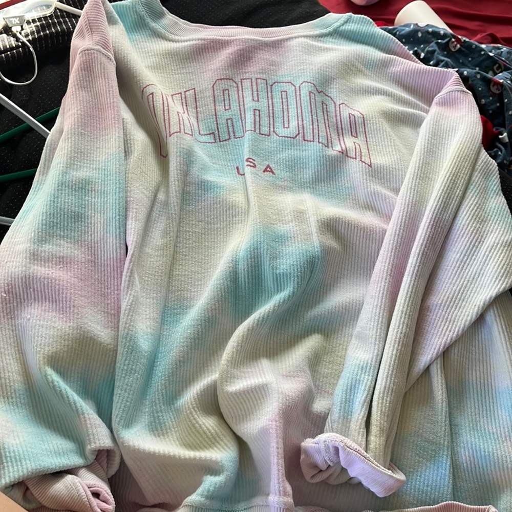 Colorful Oklahoma sweatshirt!
